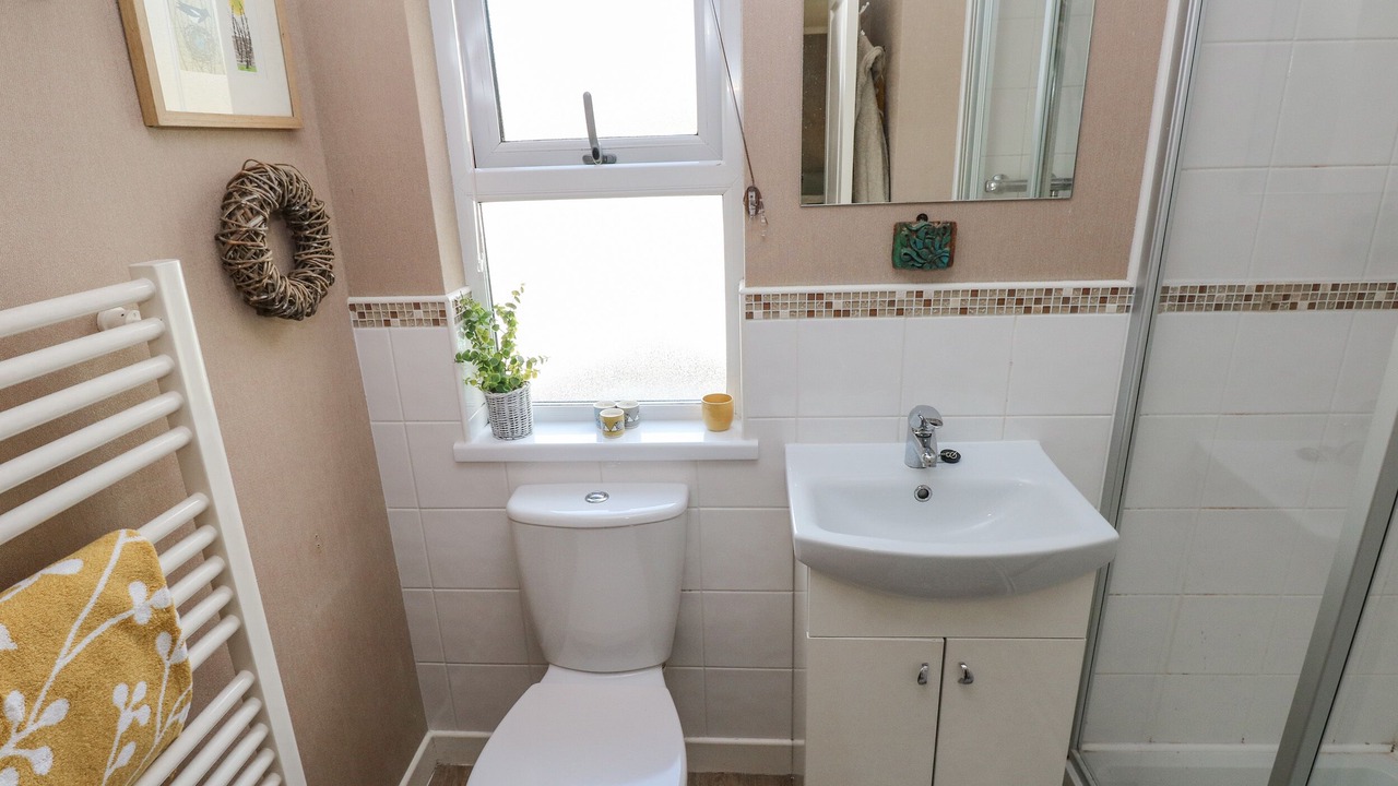 Photo of Others in Molleston