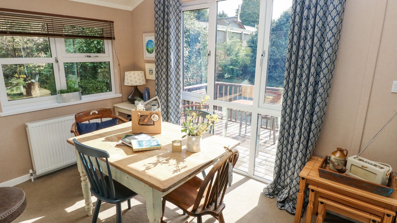 Photo of Others in Molleston