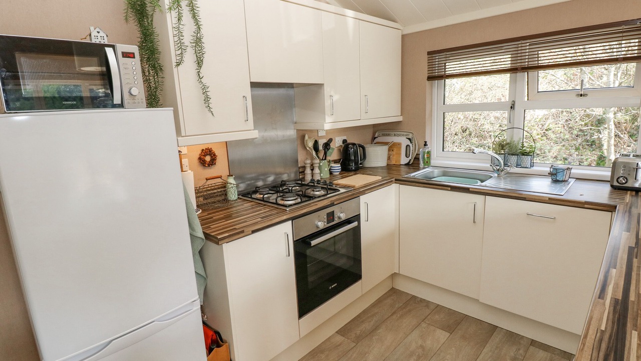 Photo of Others in Molleston