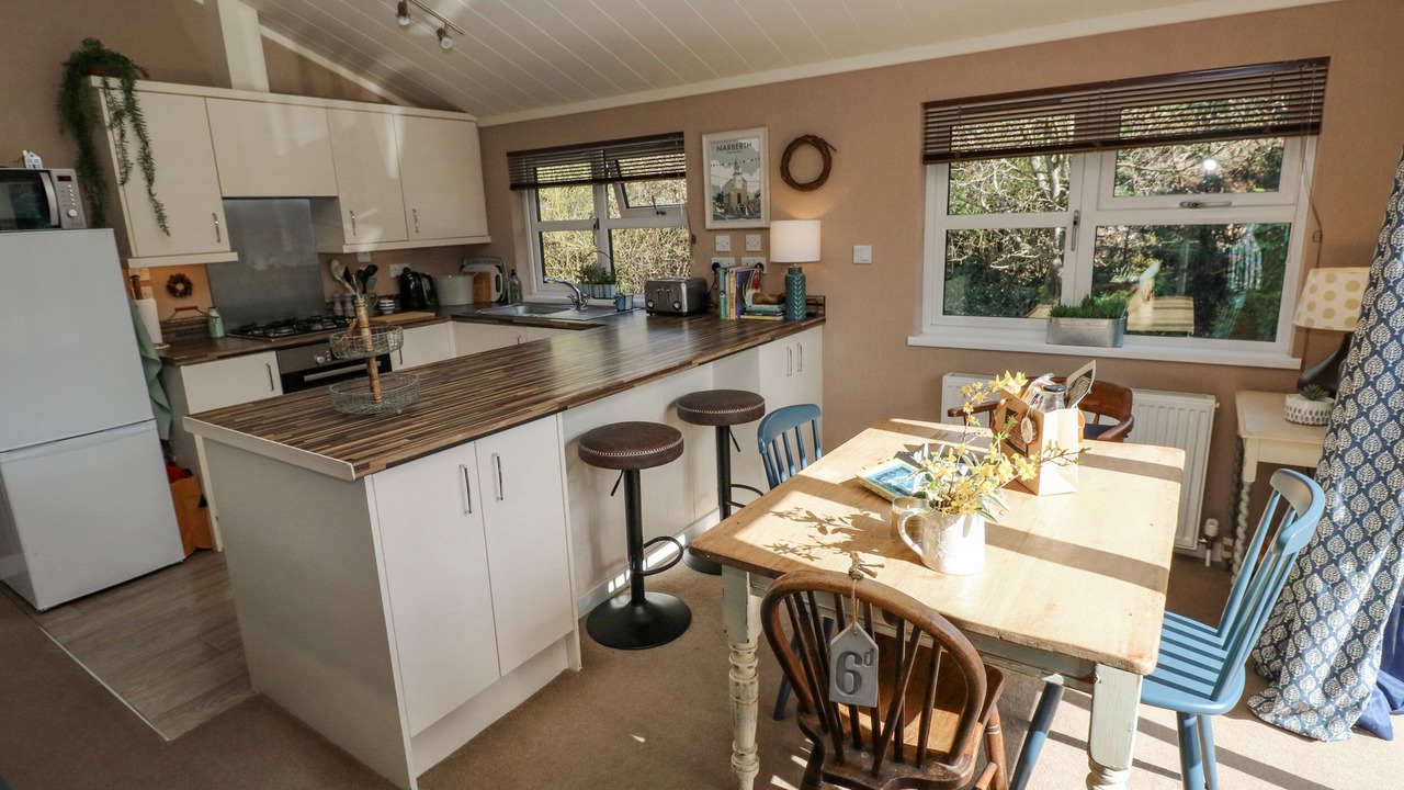 Photo of Others in Molleston