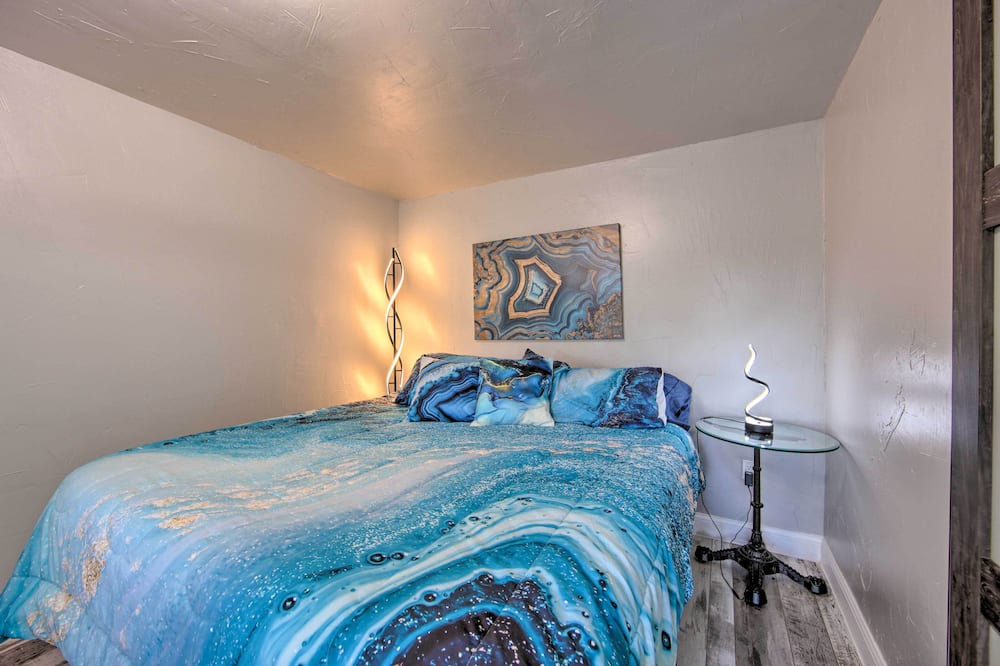 Photo of Bedroom in Tool
