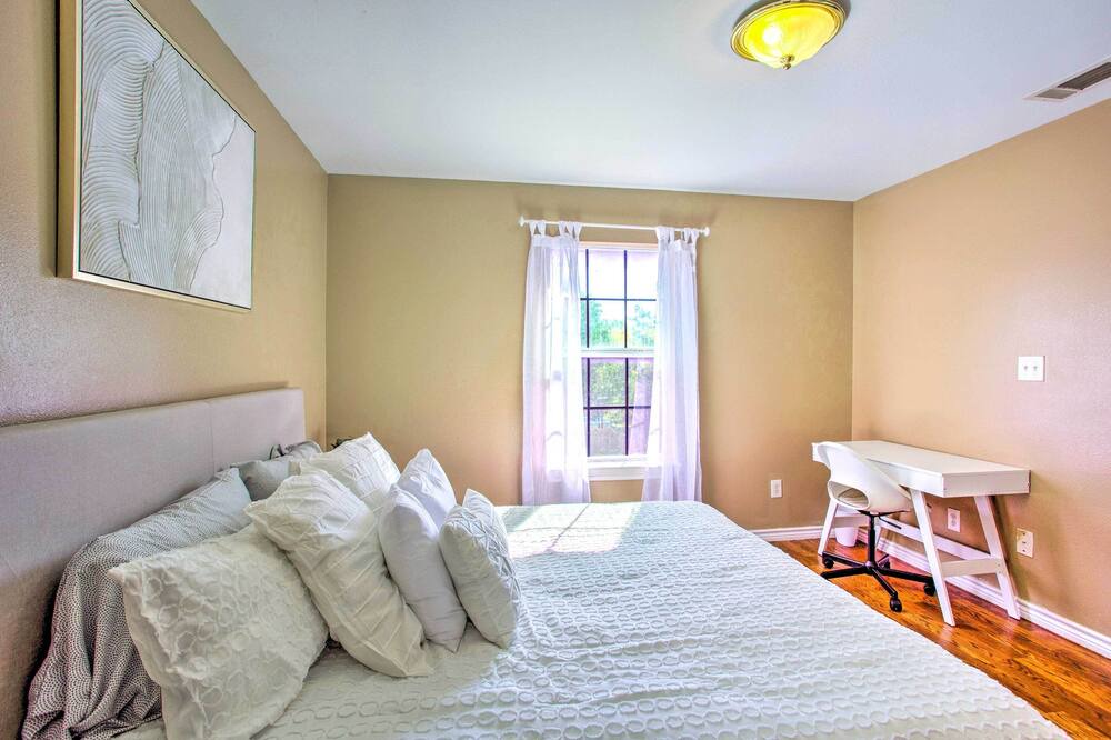 Photo of Bedroom in Elmo