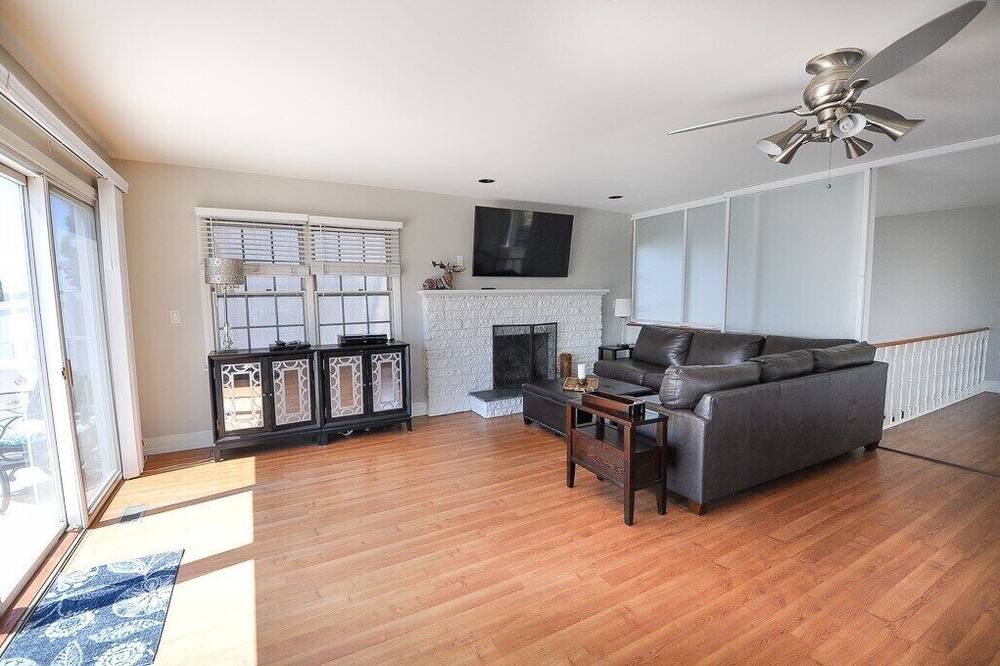 Photo of Livingroom in Winter Gardens