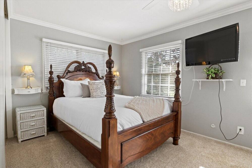 Photo of Bedroom in Winter Gardens