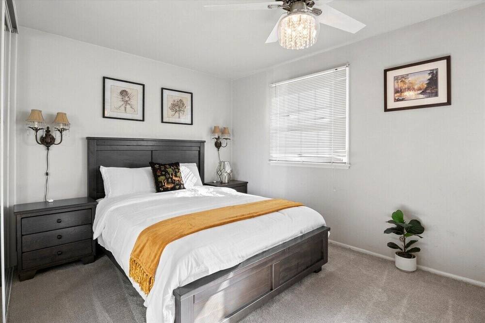 Photo of Bedroom in Winter Gardens