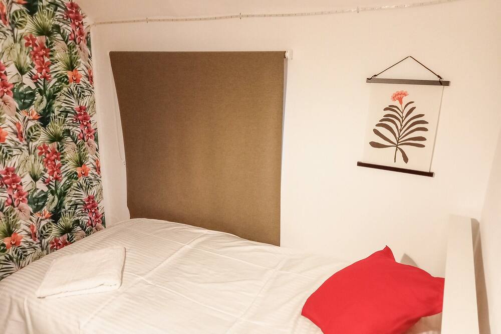 Photo of Bedroom in Hulland Ward