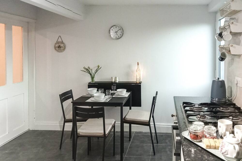 Photo of Others in Hulland Ward