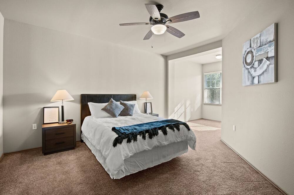 Photo of Bedroom in Grogan's Mill