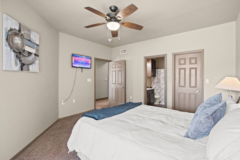 Photo of Bedroom in Grogan's Mill