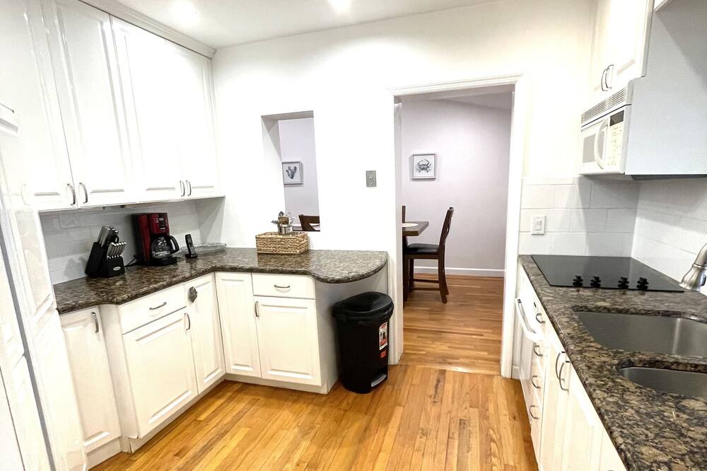 Photo of Kitchen in Colee Hammock