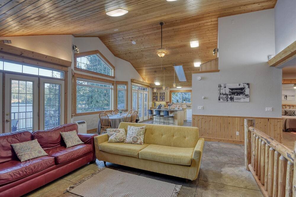 Photo of Bedroom in Bonner County