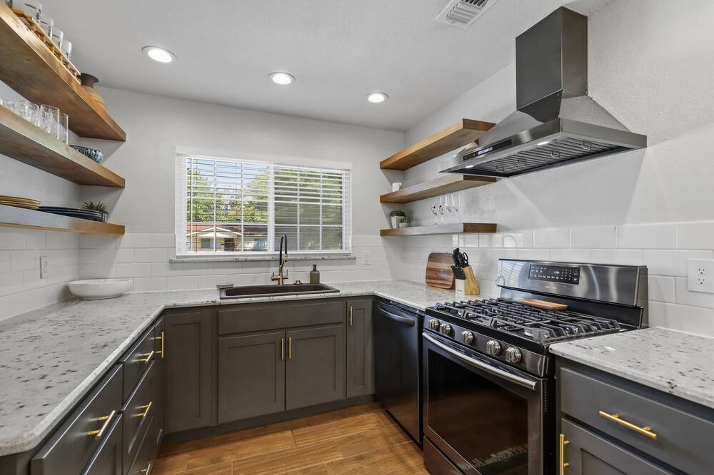 Photo of Kitchen in Handley