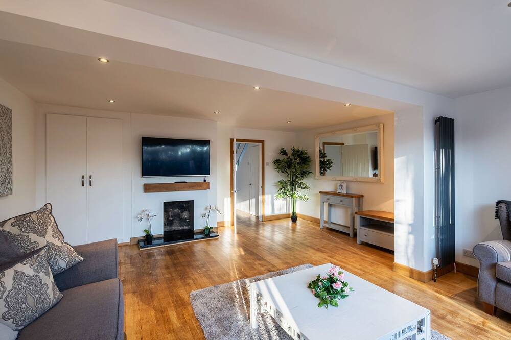 Photo of Livingroom in Eckington