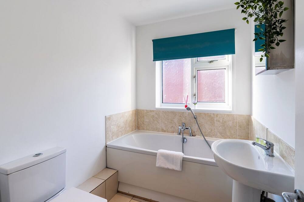 Photo of Bathroom in Eckington