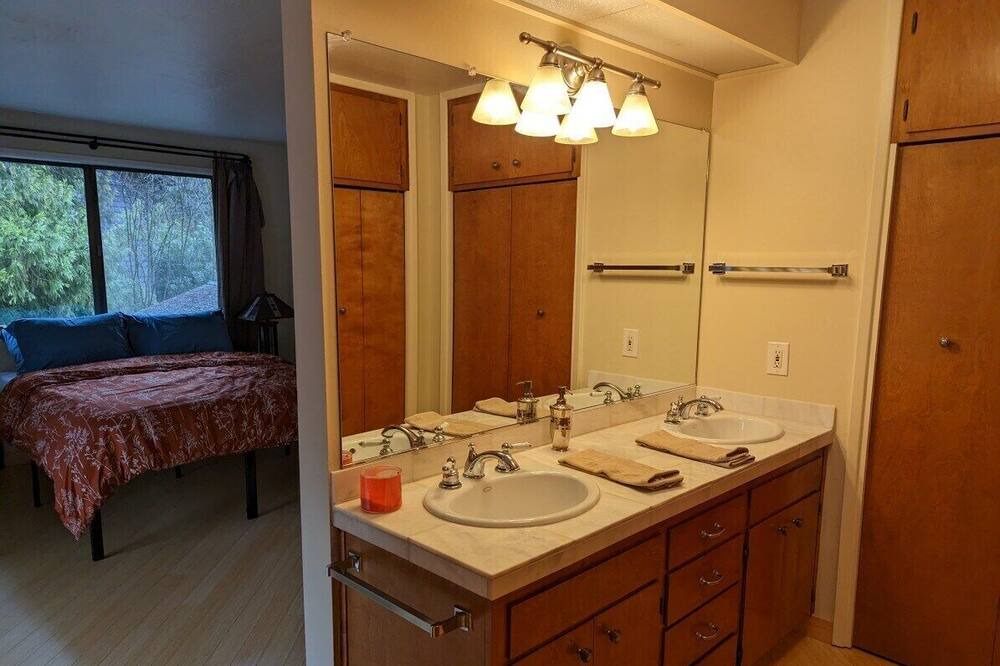 Photo of Bathroom in Marcola