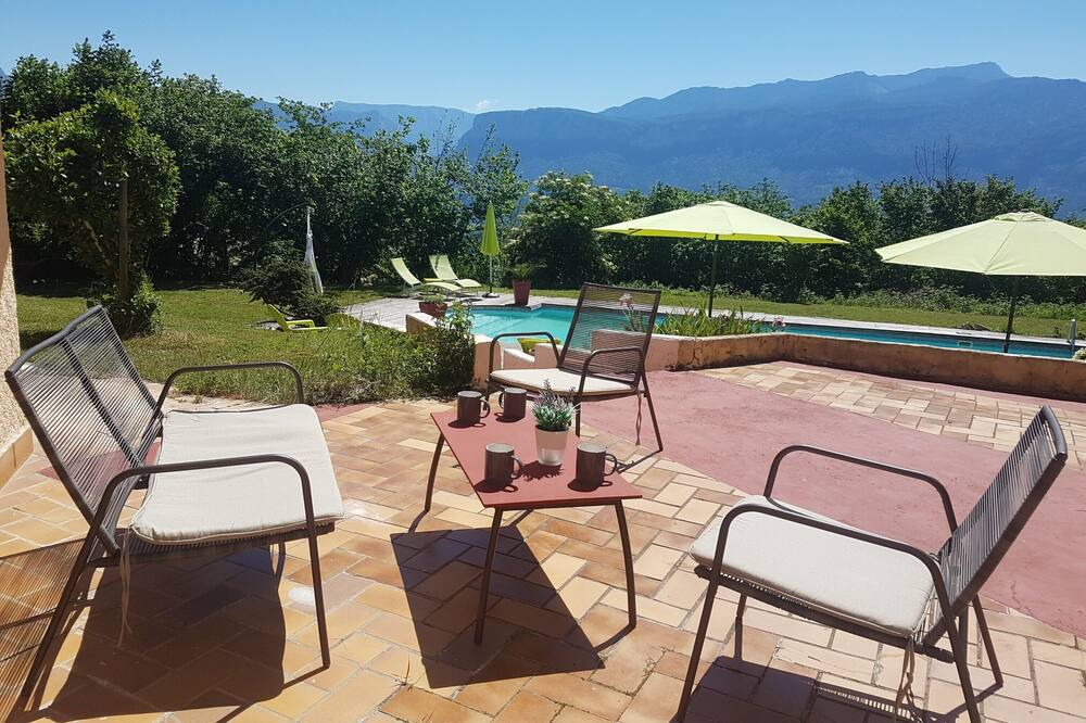 Photo of Patio Balcony in Miribel-les-Echelles