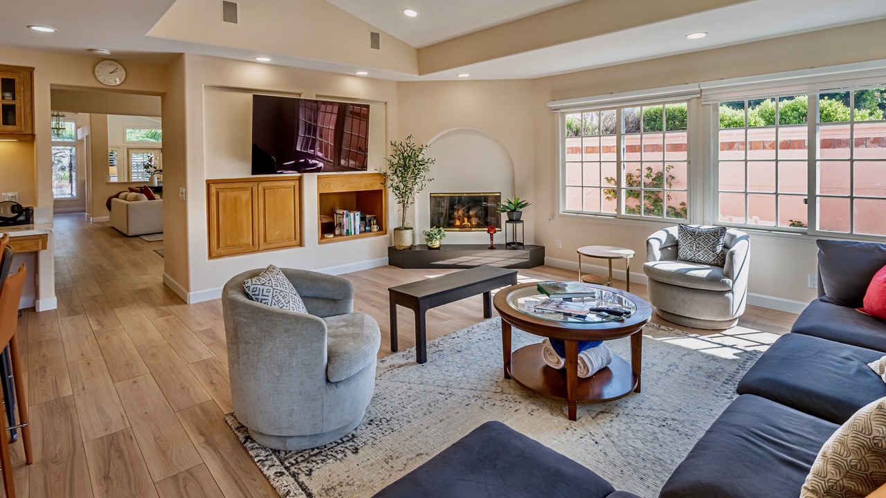 Photo of Livingroom in Huntington Beach