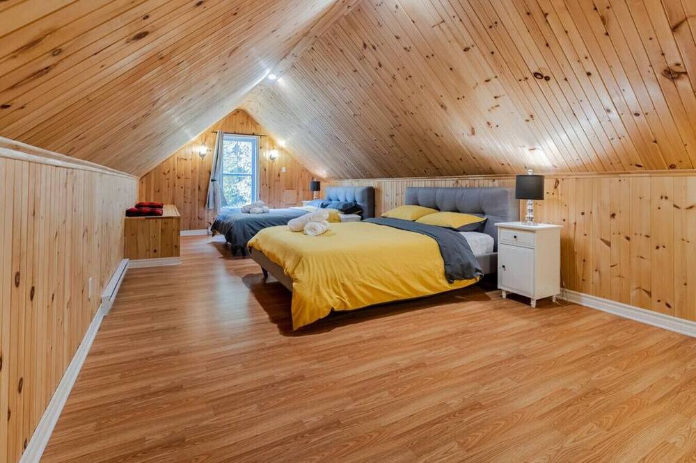Photo of Bedroom in Saint-Alexis-des-Monts