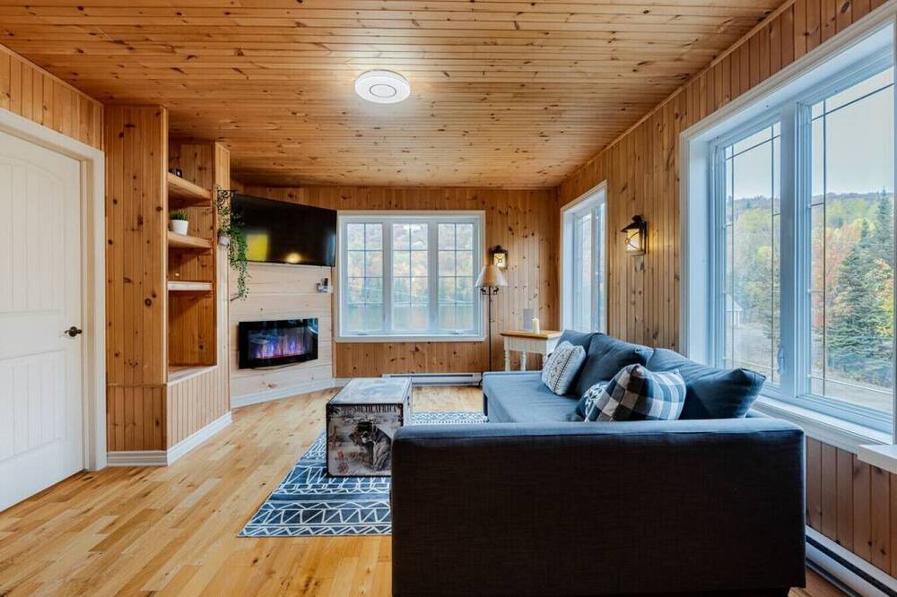 Photo of Livingroom in Saint-Alexis-des-Monts