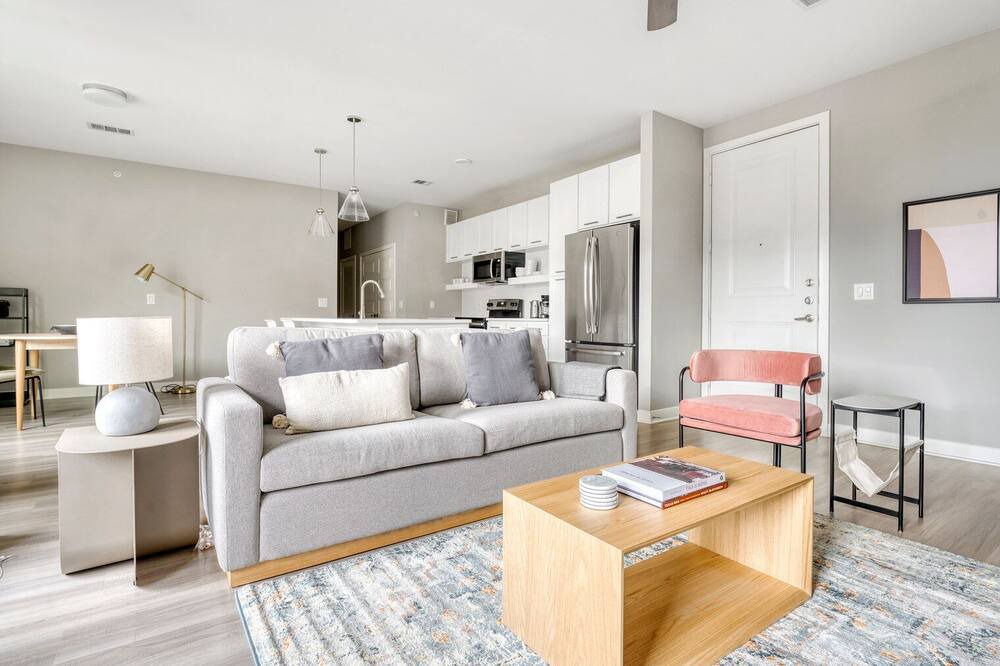 Photo of Livingroom in Highland