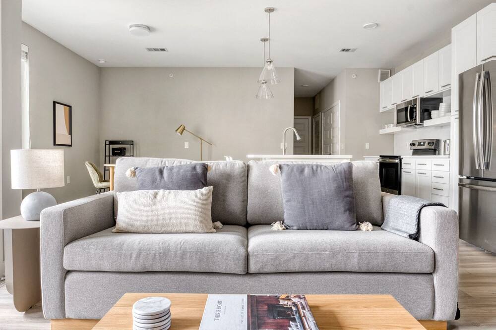 Photo of Livingroom in Highland