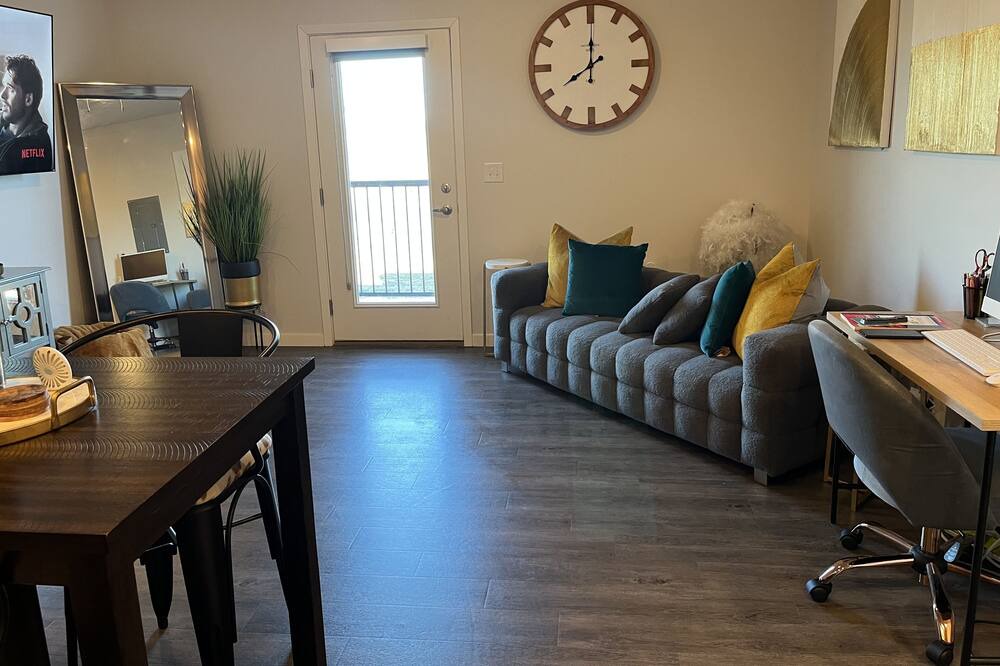 Photo of Livingroom in Raymore