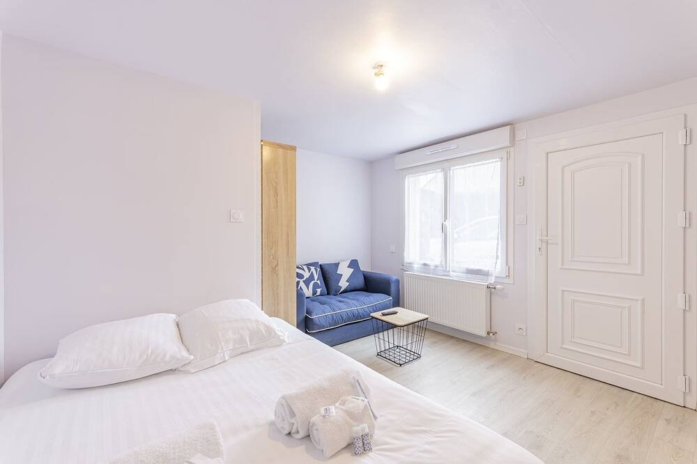 Photo of Bedroom in Laval