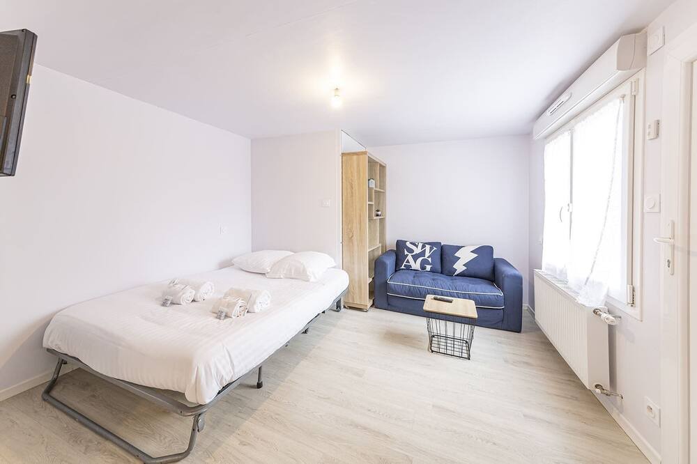 Photo of Bedroom in Laval