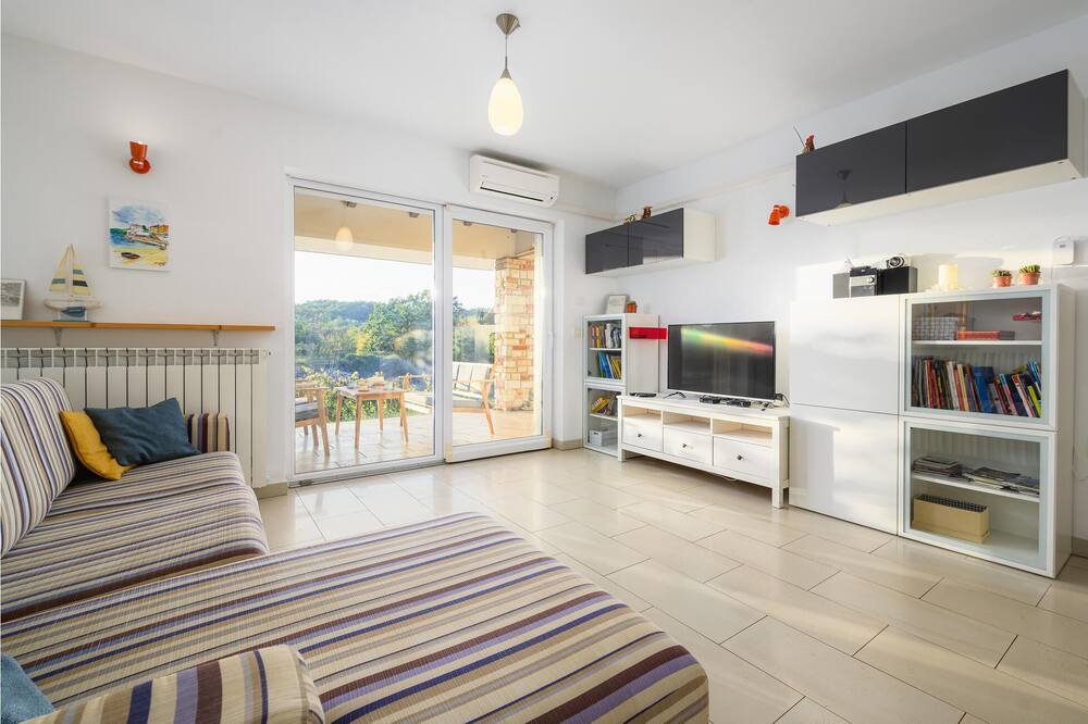 Photo of Bedroom in Marceljani