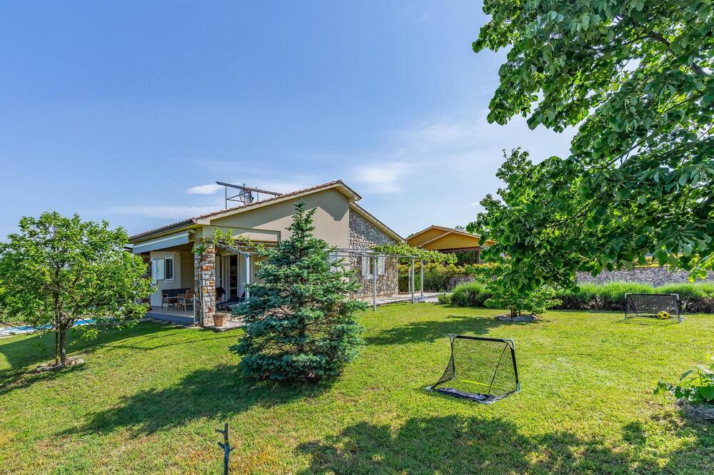 Photo of Outdoor in Marceljani