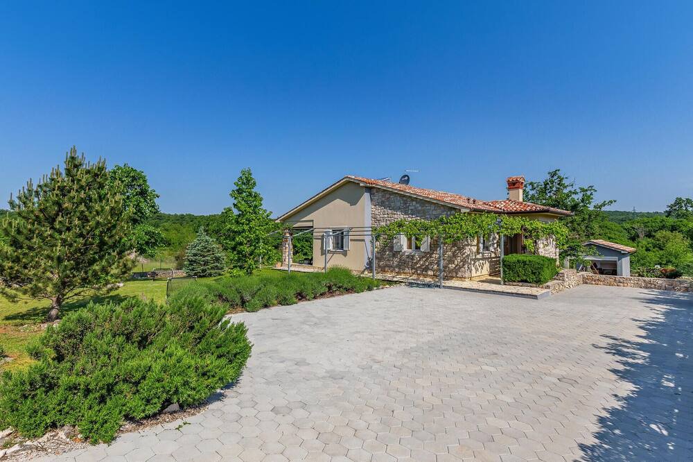 Photo of Outdoor in Marceljani