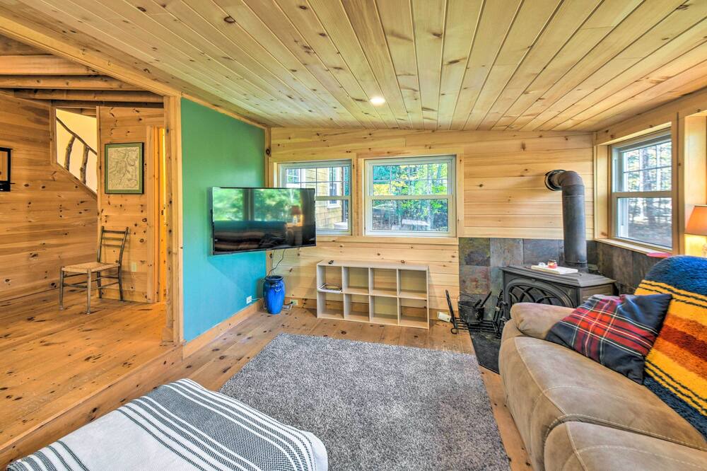 Photo of Bedroom in Sunapee