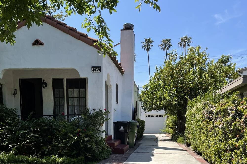 Photo of Outdoor in Studio City