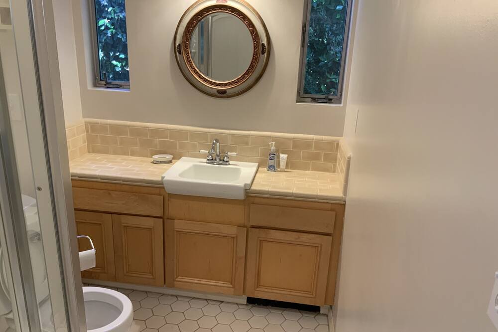 Photo of Bathroom in Studio City
