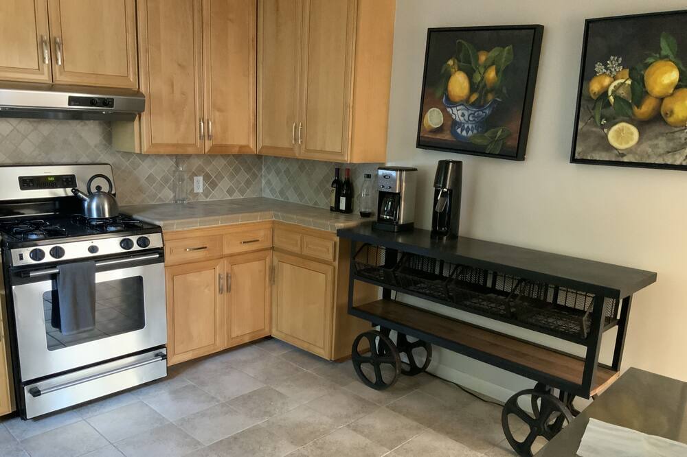 Photo of Kitchen in Studio City