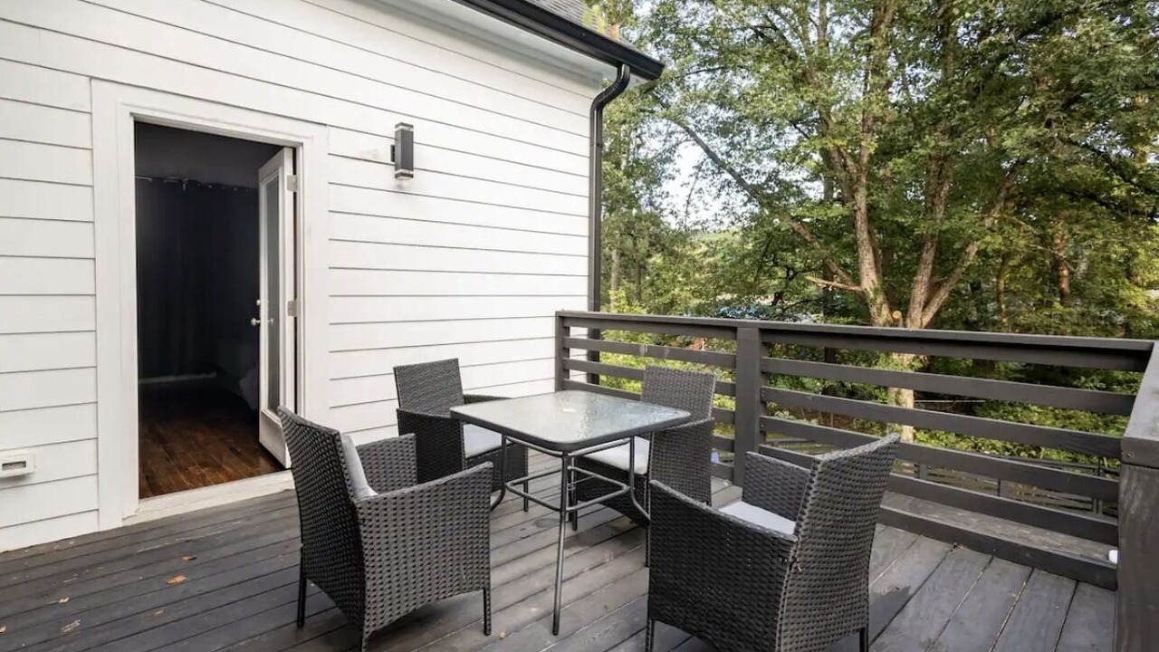 Photo of Outdoor in Candler-McAfee