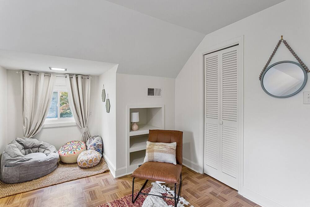 Photo of Bedroom in Mebane