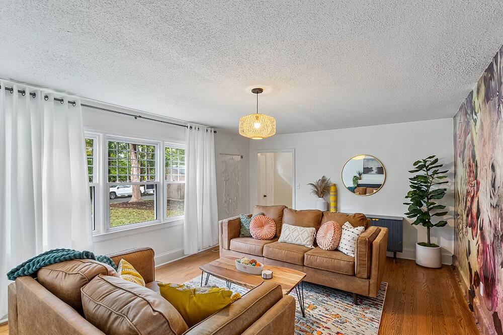 Photo of Livingroom in Mebane