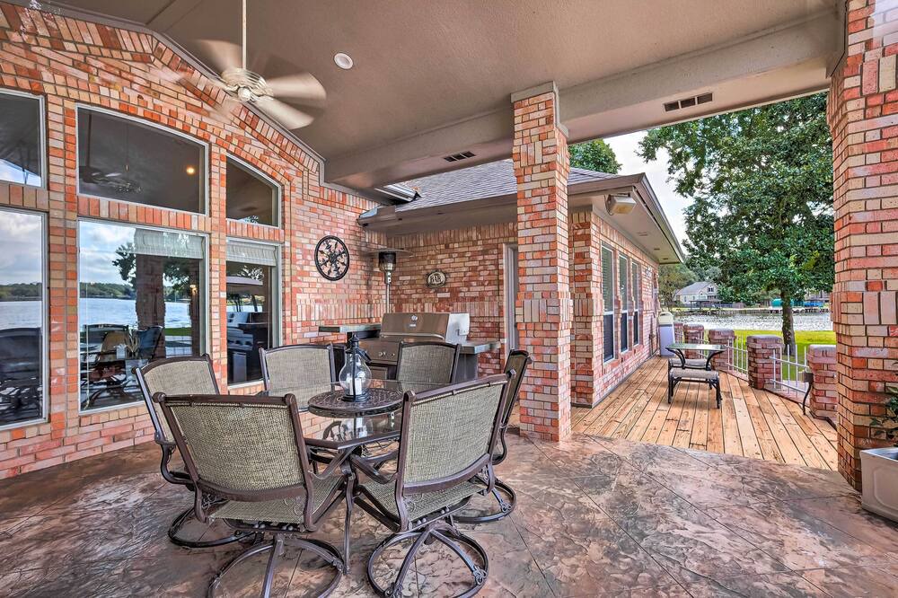 Photo of Patio Balcony in Willis
