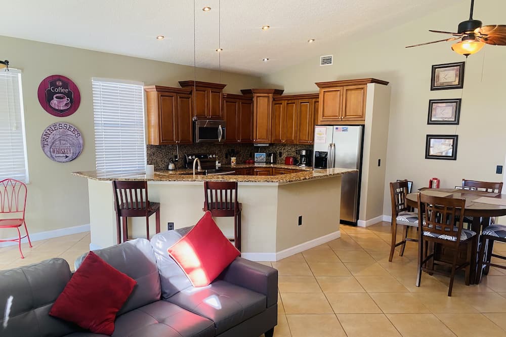 Photo of Bedroom in Bridgewater Crossing