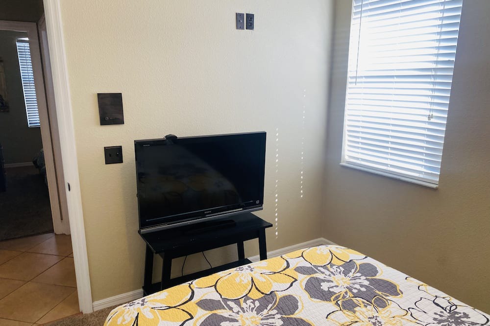 Photo of Bedroom in Bridgewater Crossing