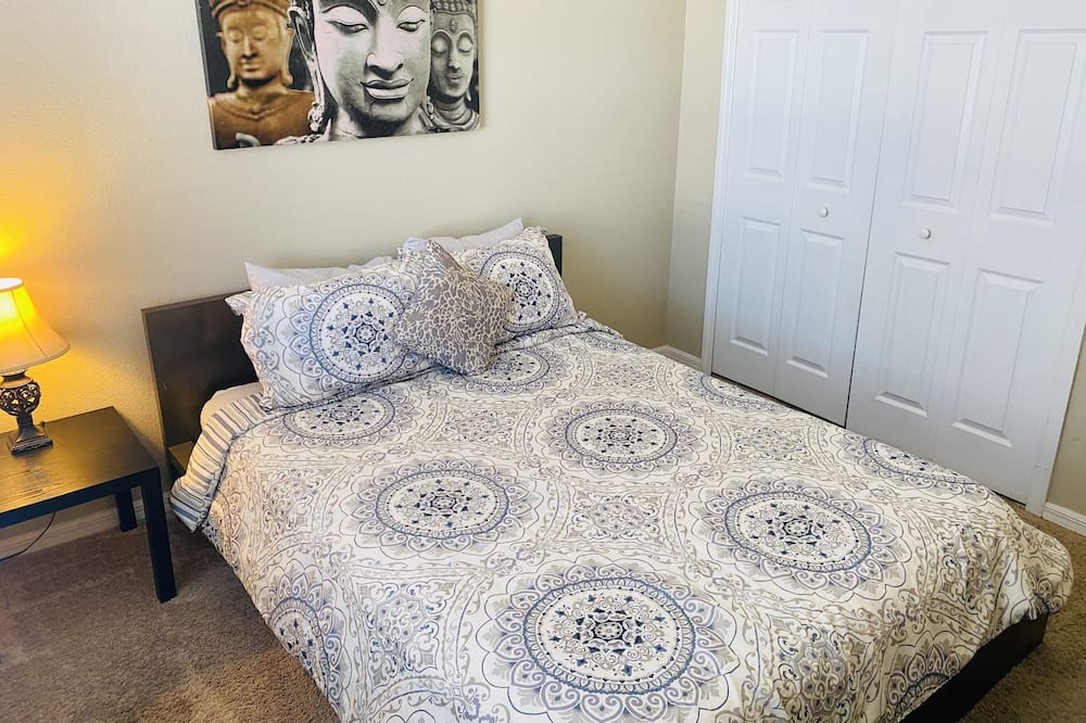 Photo of Bedroom in Bridgewater Crossing