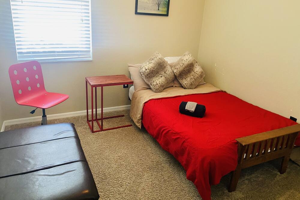 Photo of Bedroom in Bridgewater Crossing