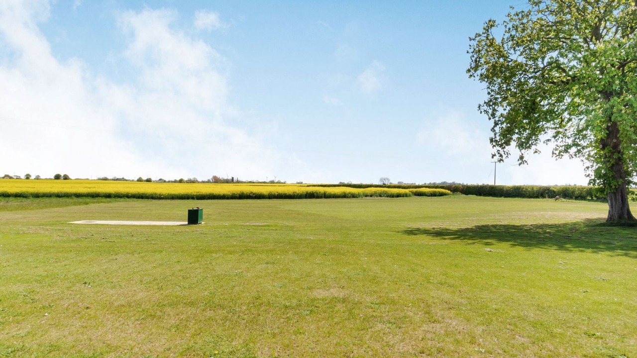 Photo of Others in Mappleton