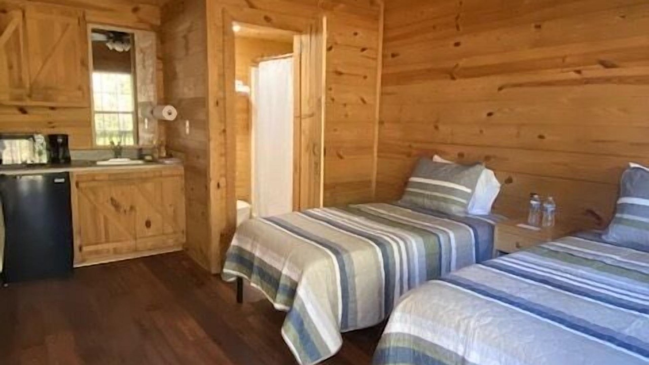 Photo of Others in Juliette