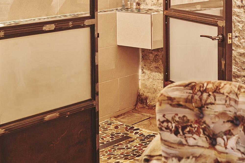 Photo of Others in Gileston