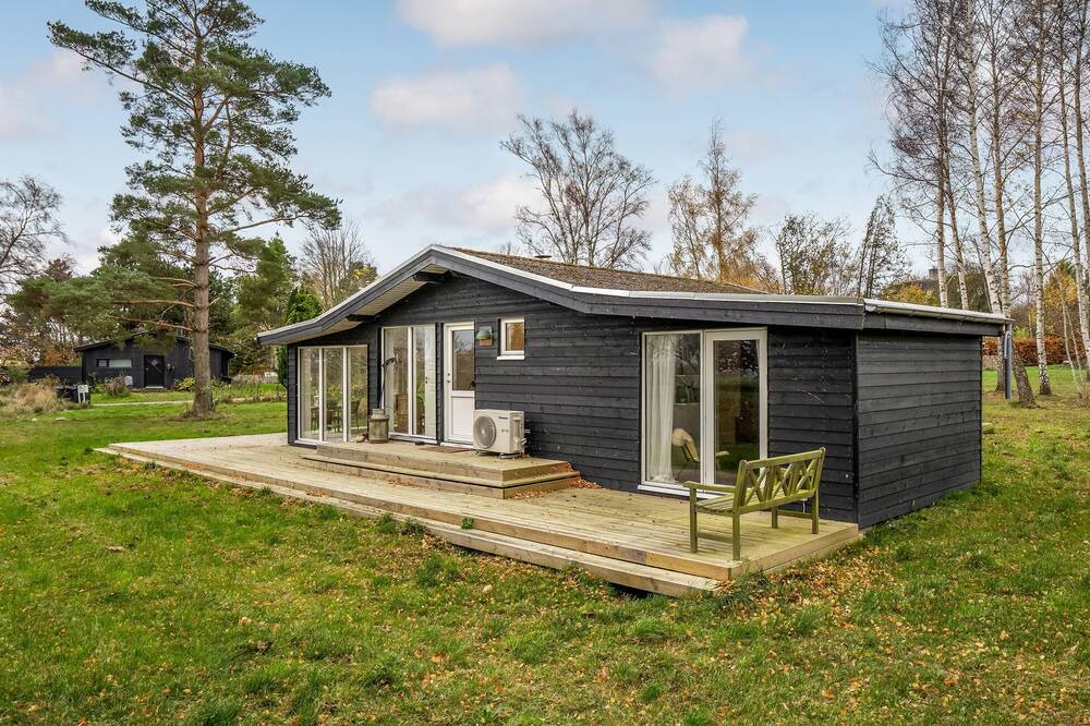 Photo of Outdoor in Mern