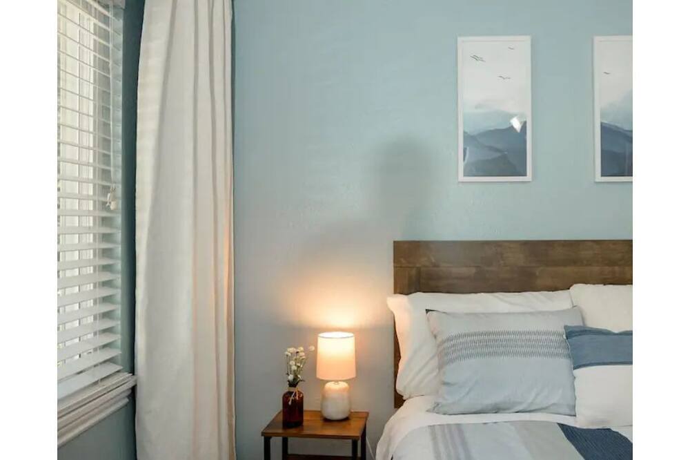 Photo of Bedroom in Orangevale