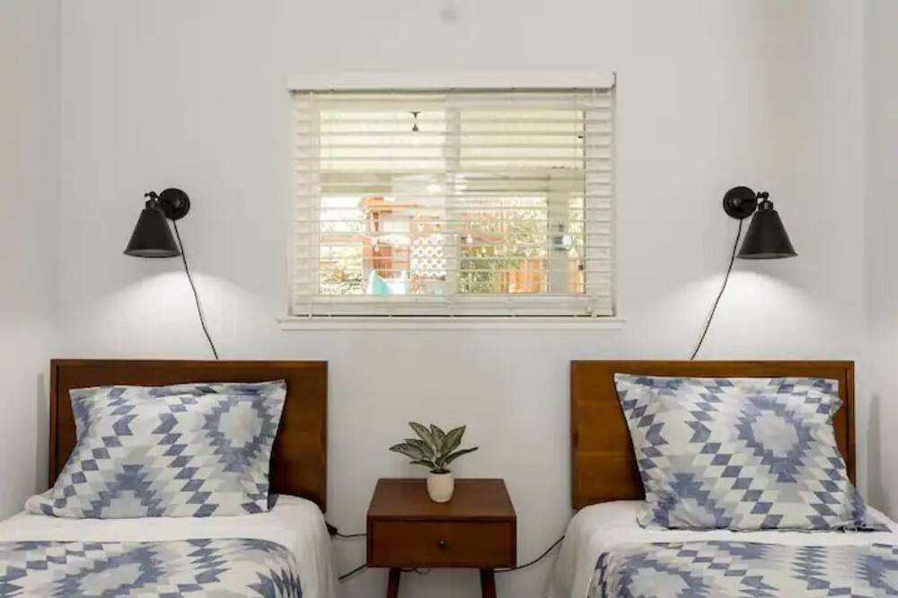 Photo of Bedroom in Orangevale