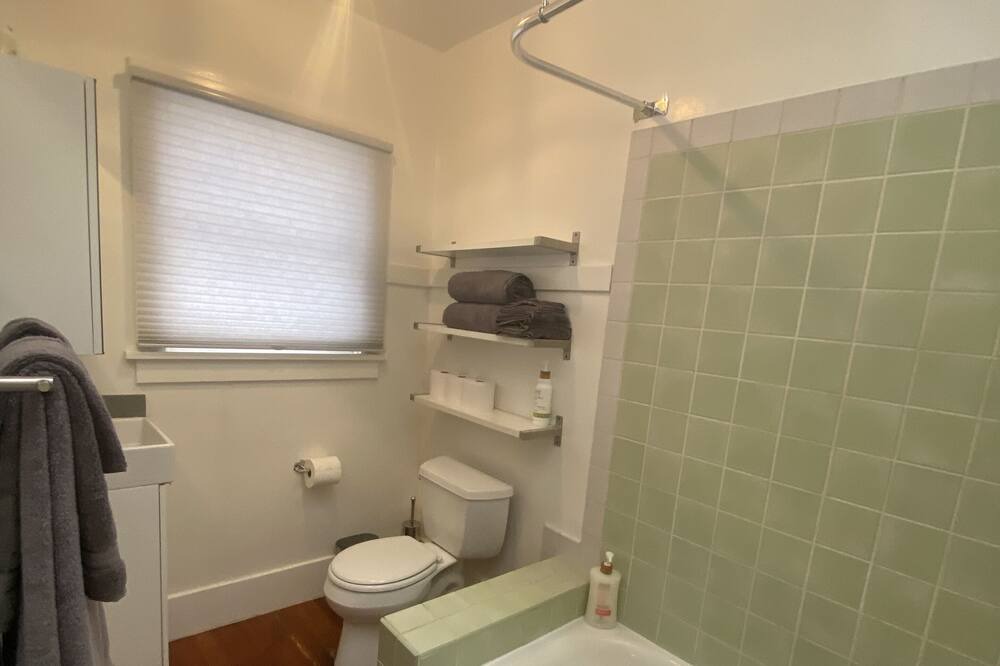 Photo of Bathroom in Central Berkeley